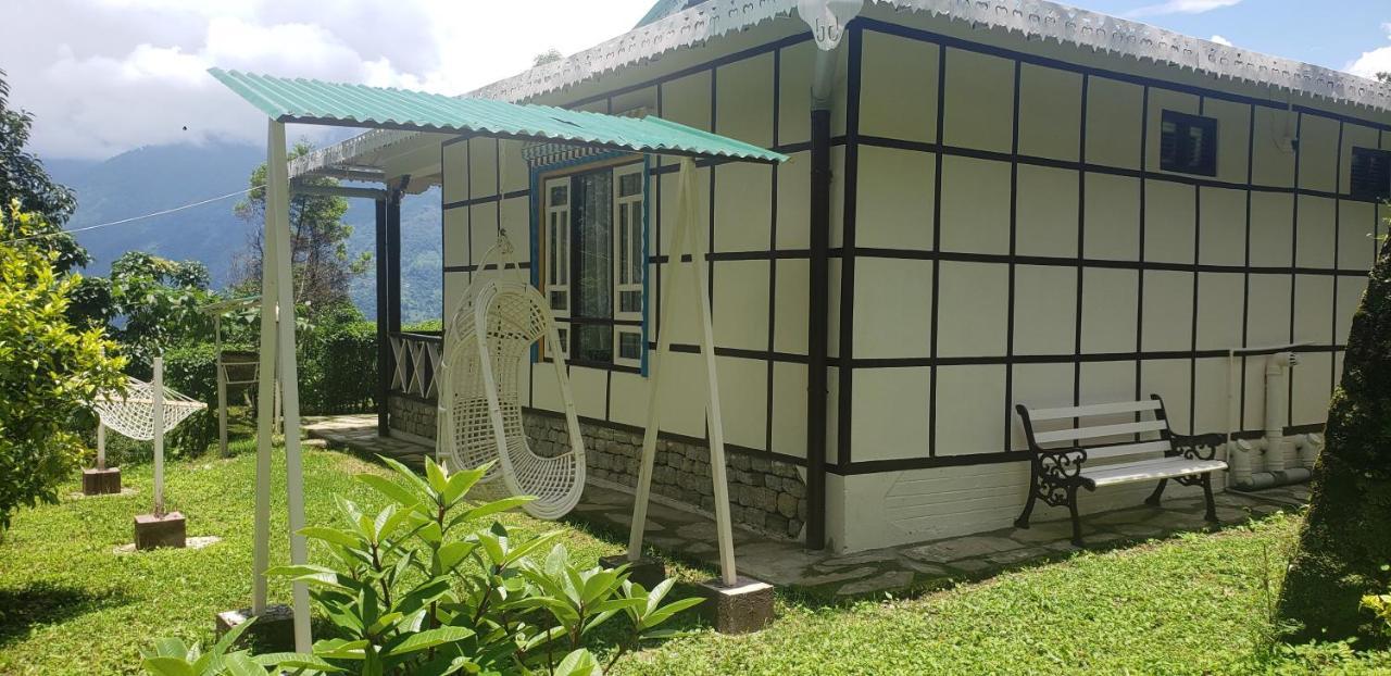 The Nettle And Fern Farmstay Pelling Exterior photo