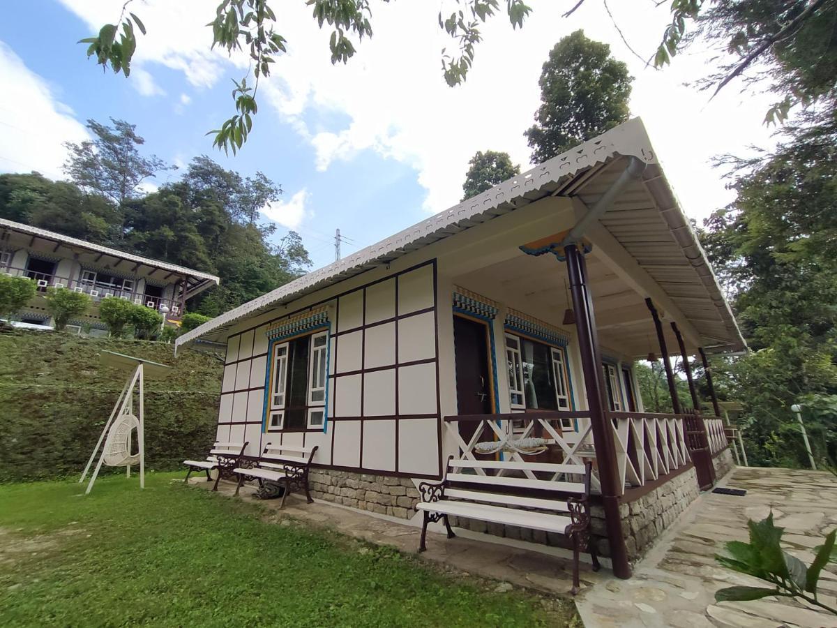 The Nettle And Fern Farmstay Pelling Exterior photo